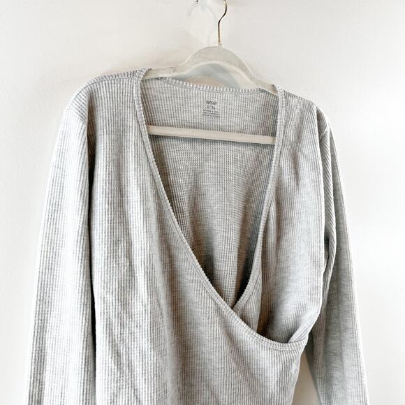Aerie Gray Long Sleeve Wrap Top - Picture 6 of 9